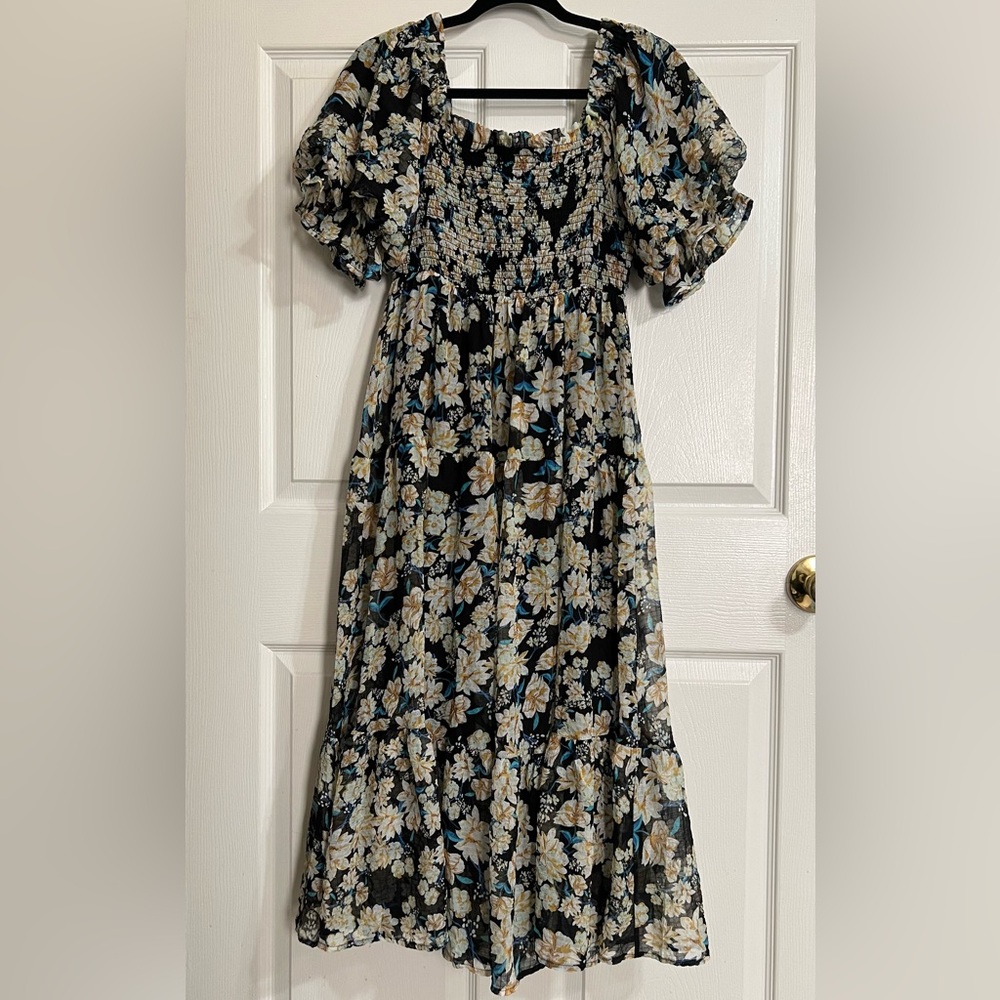 Eesome Black Floral Dress